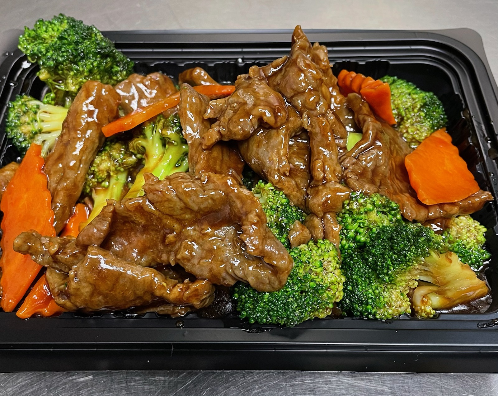 Order BF2. Sliced Beef with Broccoli food online from Szechuan Chinese Restaurant store, Dallas on bringmethat.com