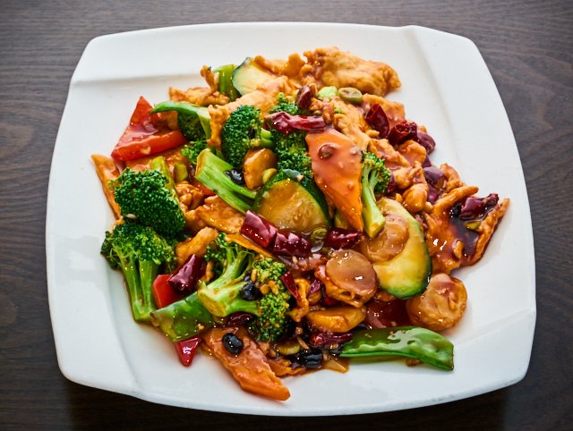 Order M3. Hunan Chicken湖南鸡 food online from Kongpao Palace store, Newark on bringmethat.com
