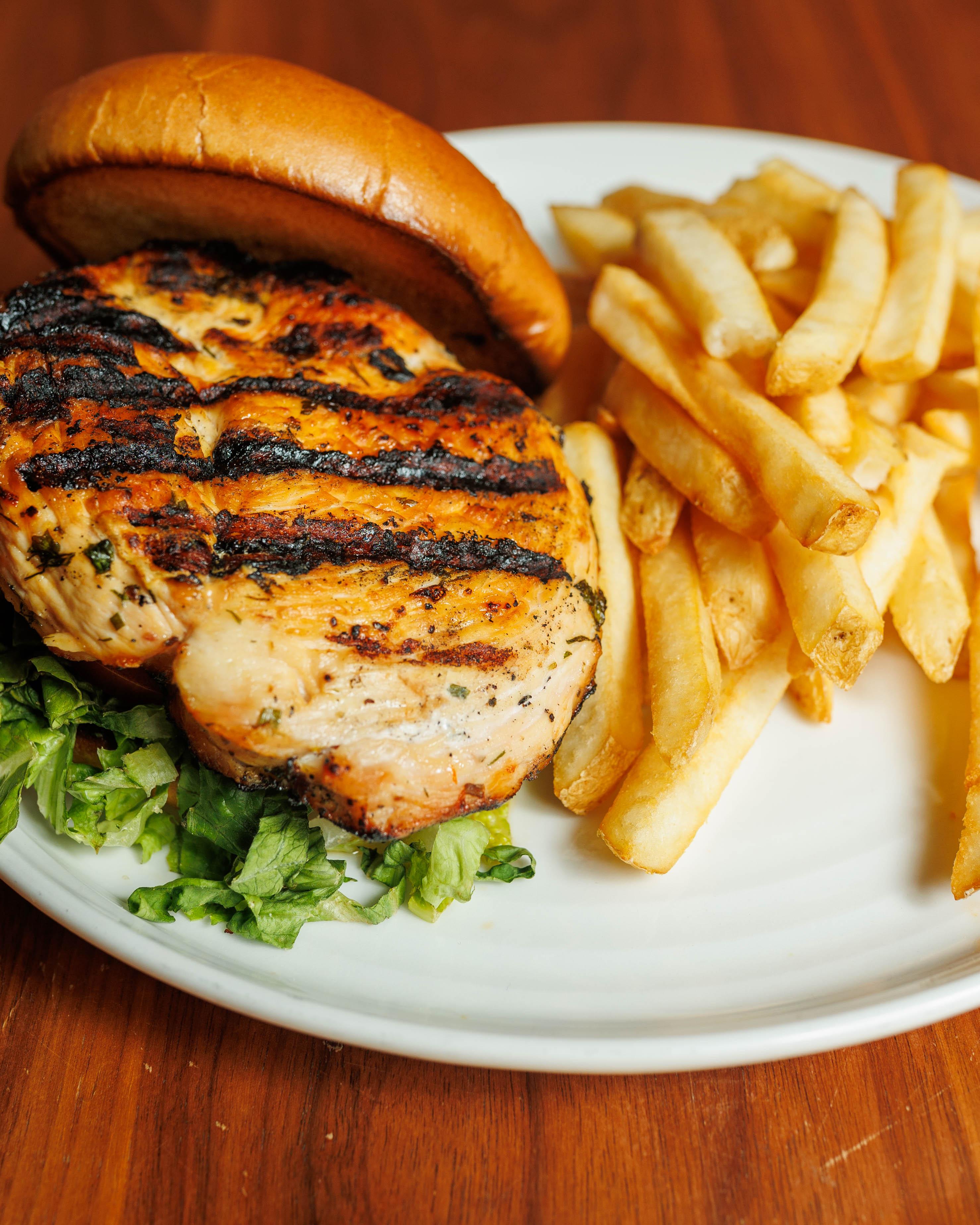 Order Grilled Chicken Sandwich food online from The Ivy store, Cleveland on bringmethat.com