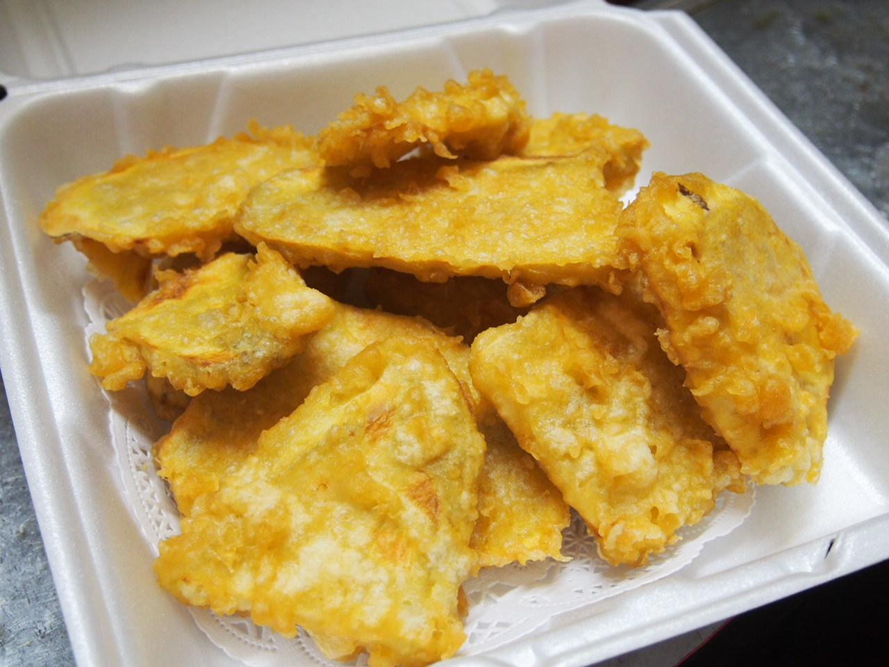 Order N-64. Sweet Potato Tempura (고구마튀김/油炸红薯) food online from Restaurant Namsan store, Los Angeles on bringmethat.com