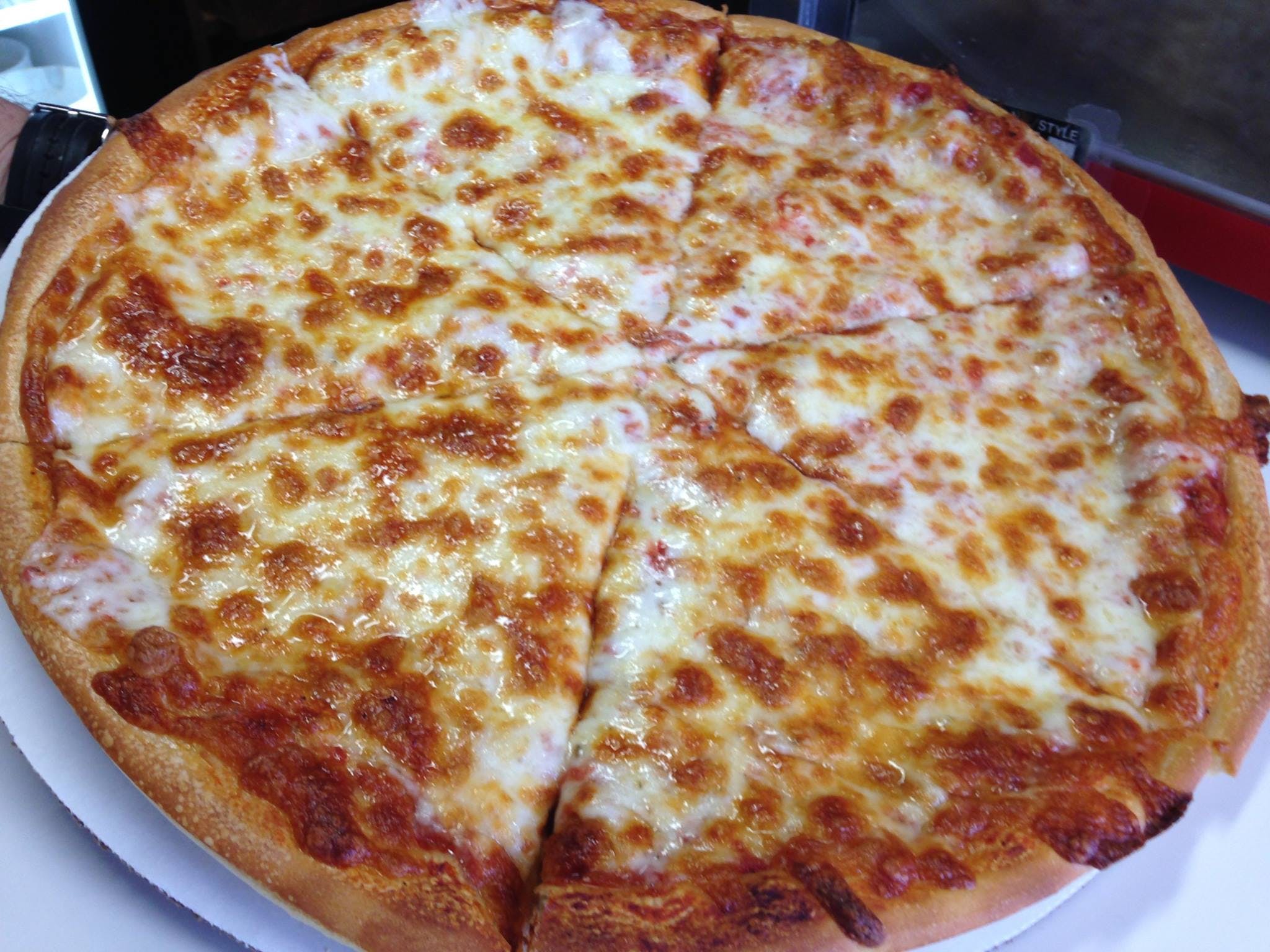 Order Mozzarella Cheese Pizza - Small 10" food online from Teddy Old Lyme Pizza Palace store, Old Lyme on bringmethat.com