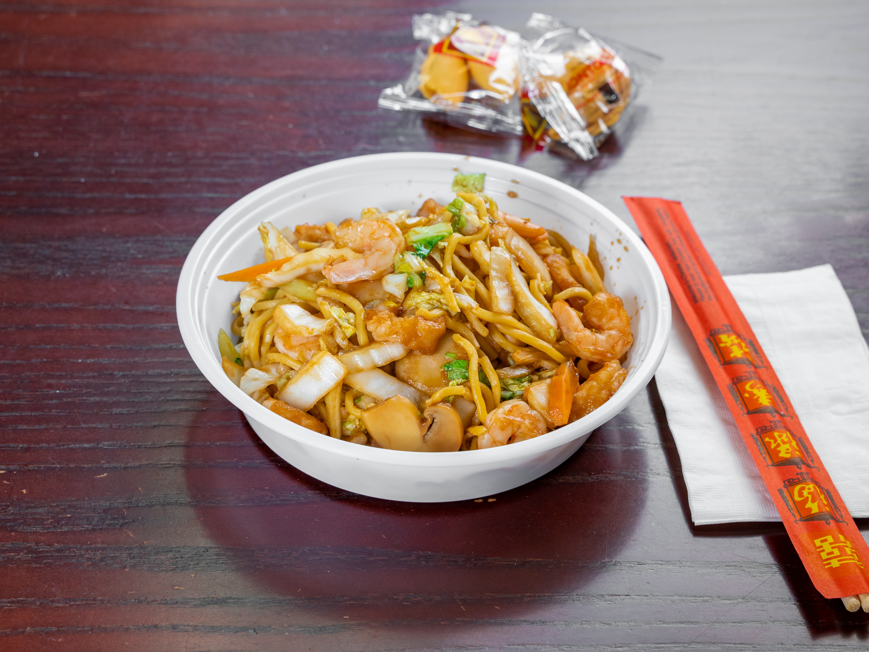Order 55. Shrimp Lo Mein food online from New China King store, Stamford on bringmethat.com