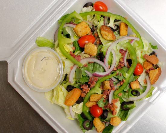 Order Deluxe Garden Salad food online from Pisa Pizza store, Countryside on bringmethat.com
