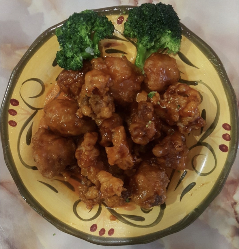 Order C10. General Tso's Chicken Combination Platter food online from New Jin Xin store, Brooklyn on bringmethat.com