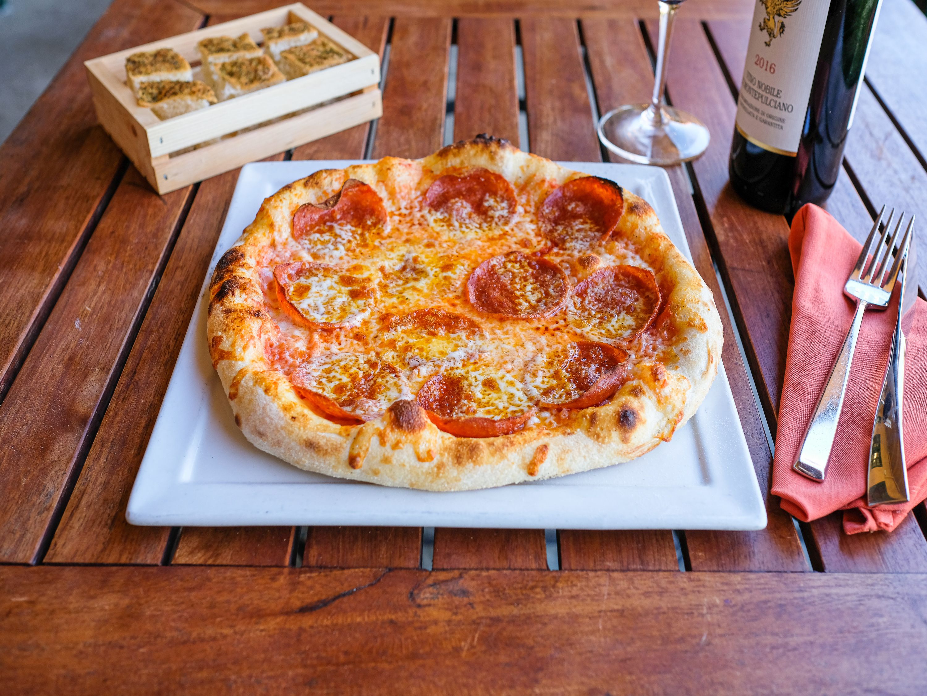 Order Classic Pepperoni Pizza food online from Solare Ristorante Italiano Pizzeria Lounge store, San Diego on bringmethat.com