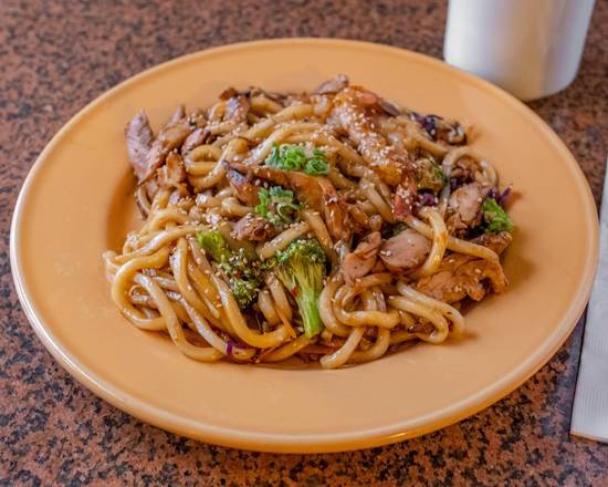 Order Spicy Noodle food online from Gami Sushi store, San Diego on bringmethat.com
