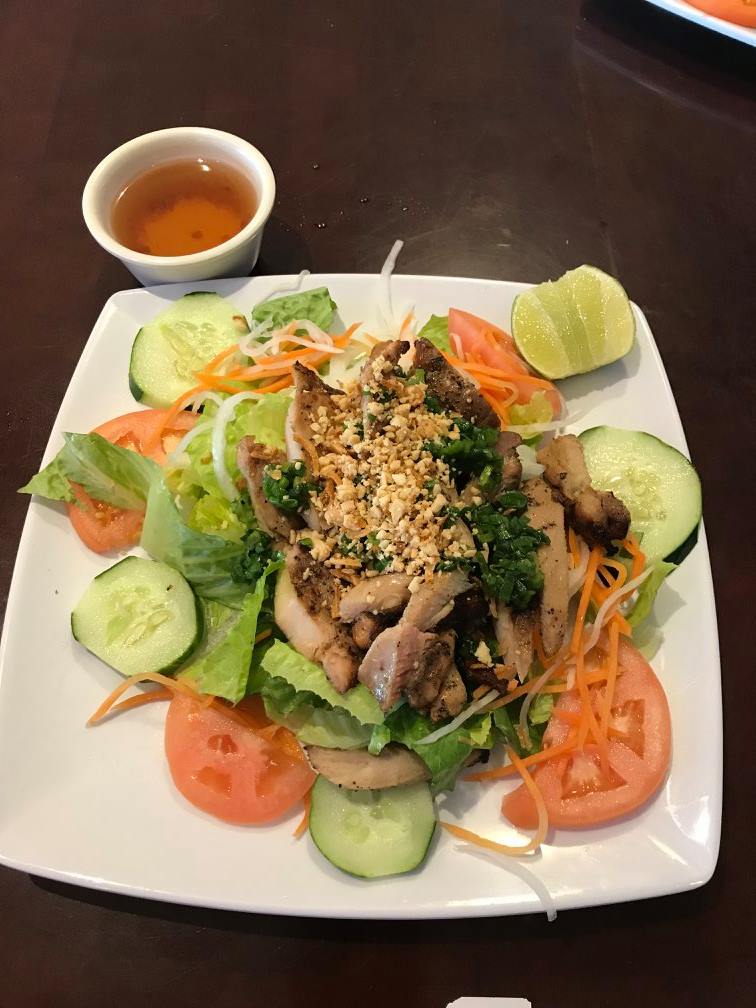 Order L2. Grilled Chicken Salad food online from Pho 95 store, Alexandria on bringmethat.com
