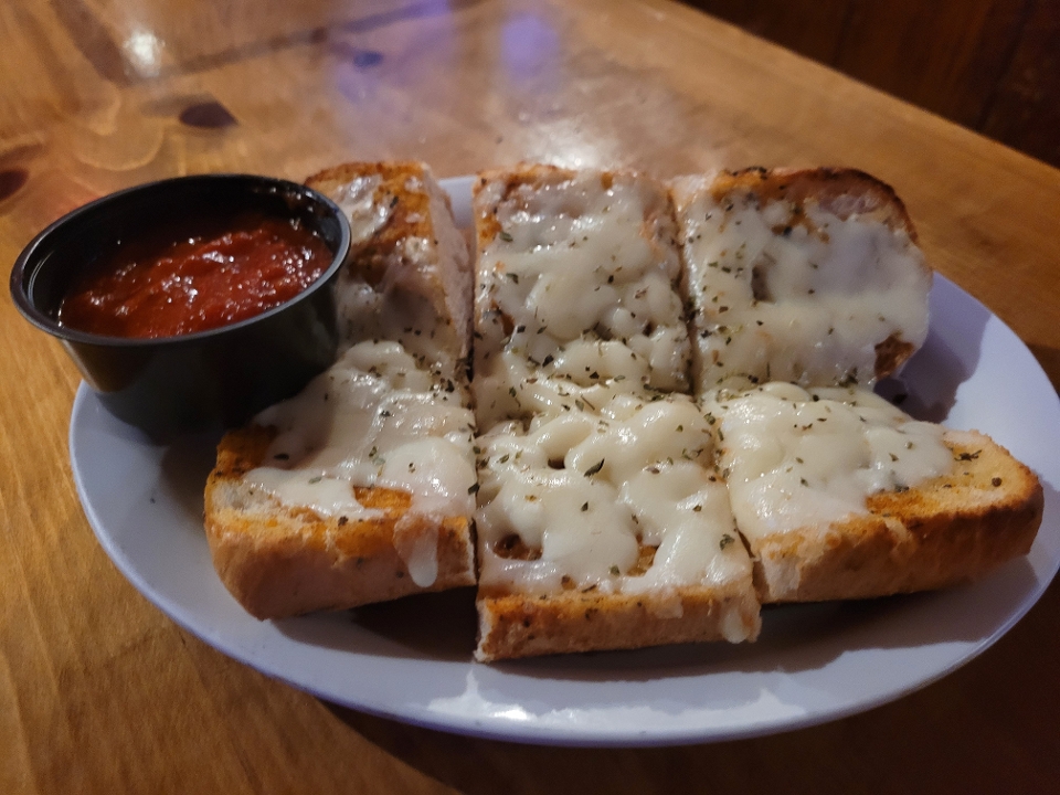 Order Cheesy Garlic Bread food online from JJ Twigs Pizza Pub store, Palatine on bringmethat.com