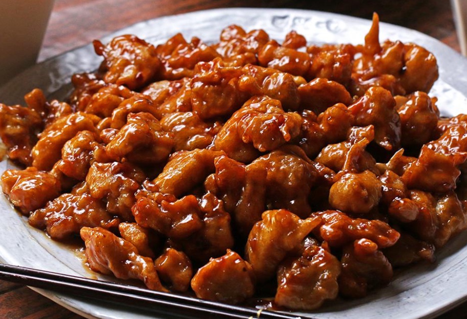 Order General Tao’s Chicken a la Carte food online from Café Express store, Bakersfield on bringmethat.com