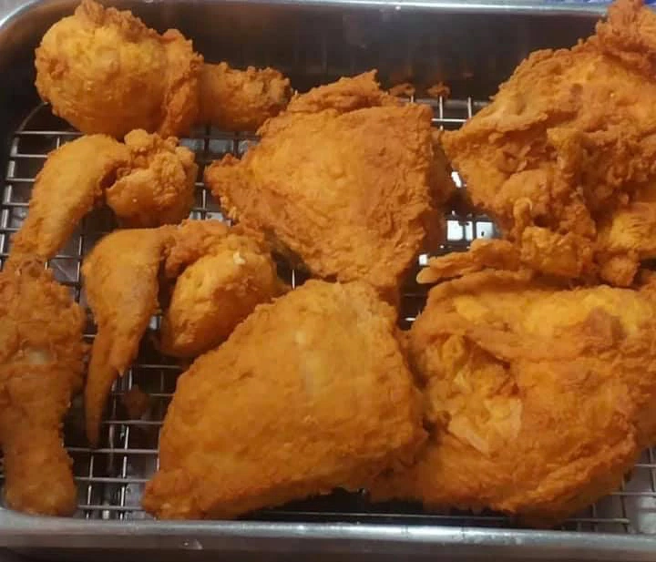 Order 5 PCS Mix Chicken Only food online from Crown Fried Chicken store, Newburgh on bringmethat.com