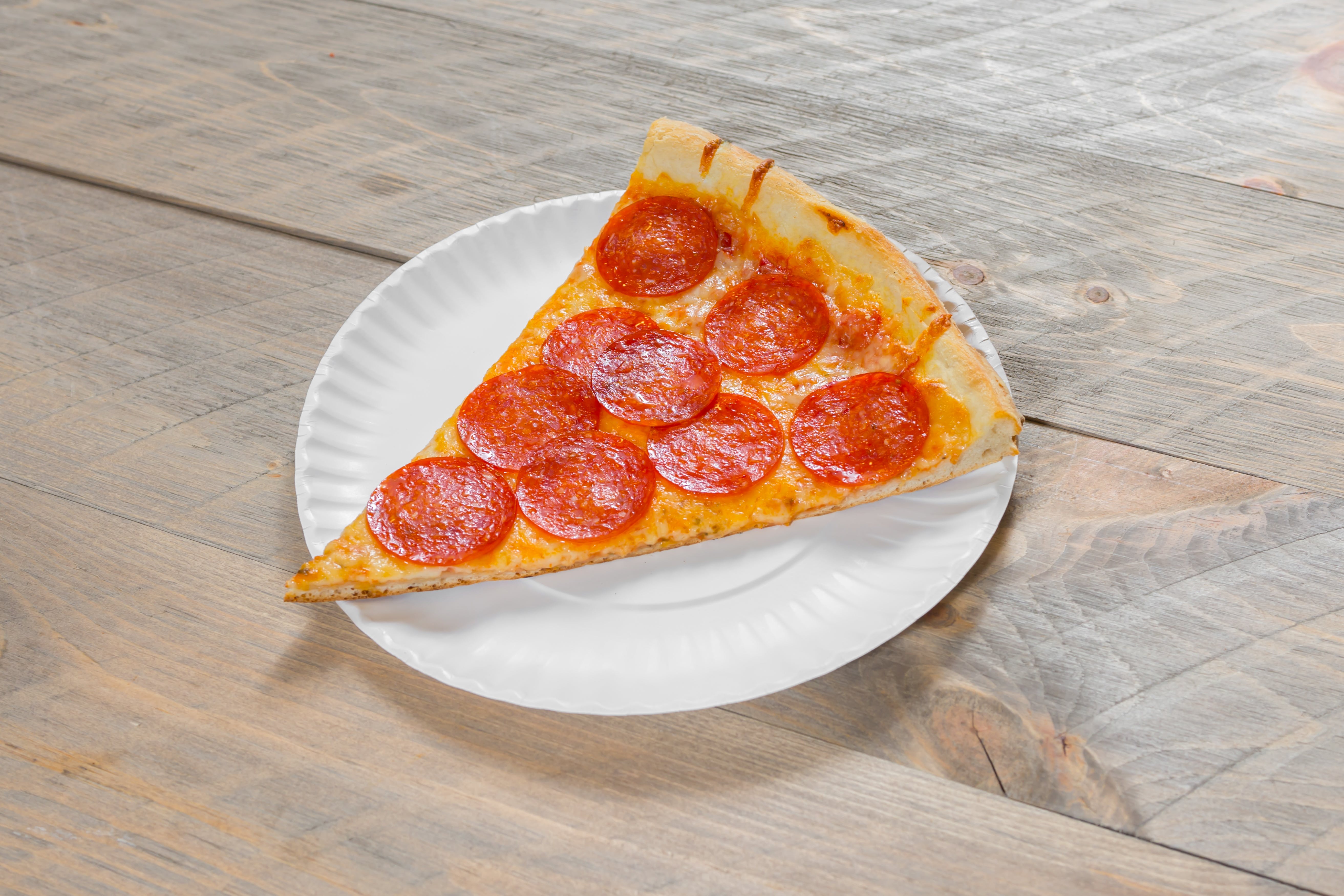 Order Pepperoni Pizza - Small 12'' food online from A&M Pizza Restaurant store, Lebanon on bringmethat.com