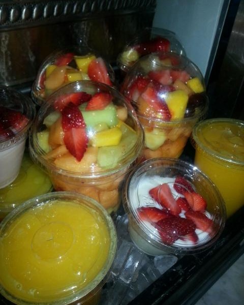 Order Fresh Fruit Bowl food online from Citrus store, West Hollywood on bringmethat.com