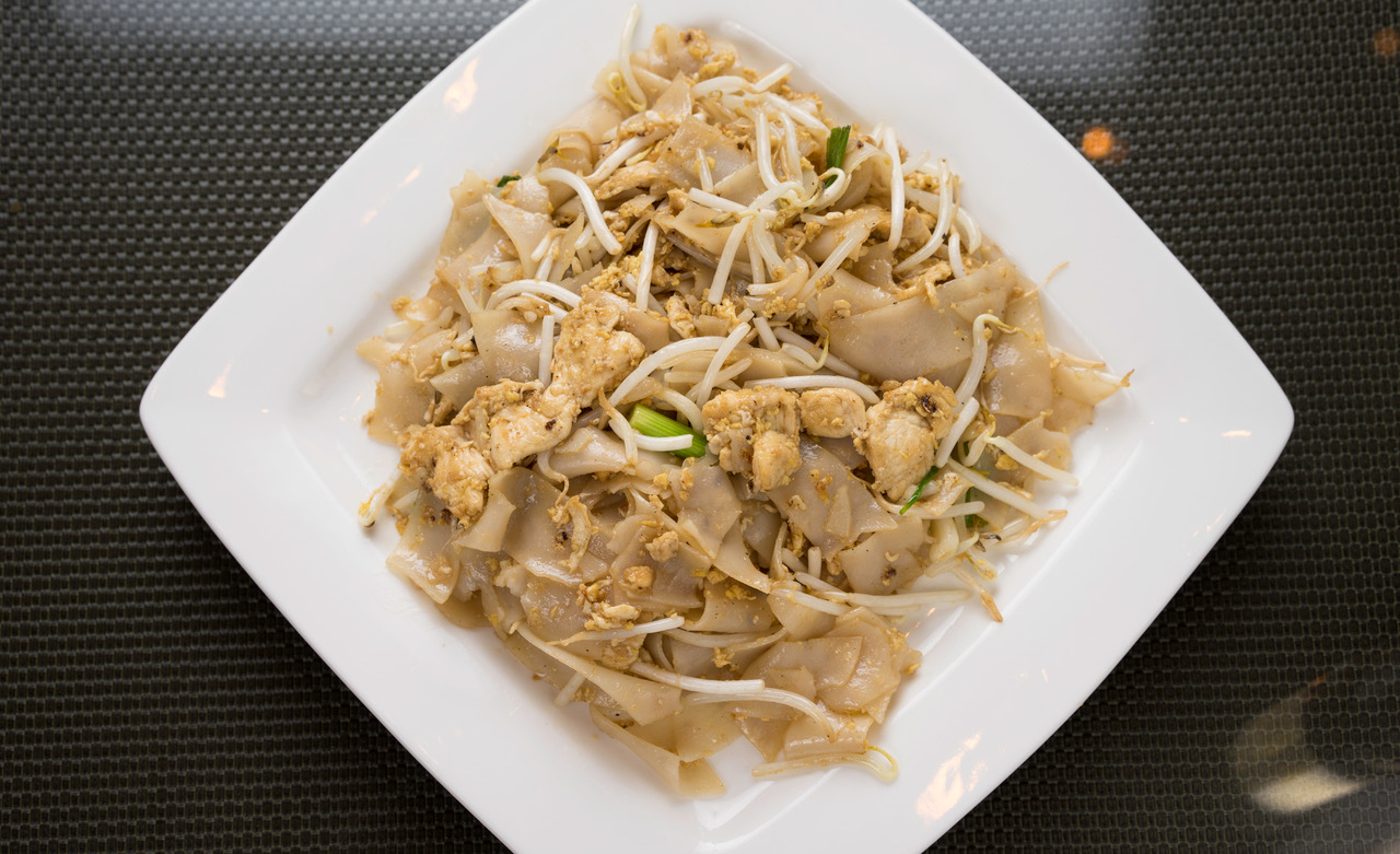 Order 29. Kai Kua food online from Baan Thai store, Panorama City on bringmethat.com