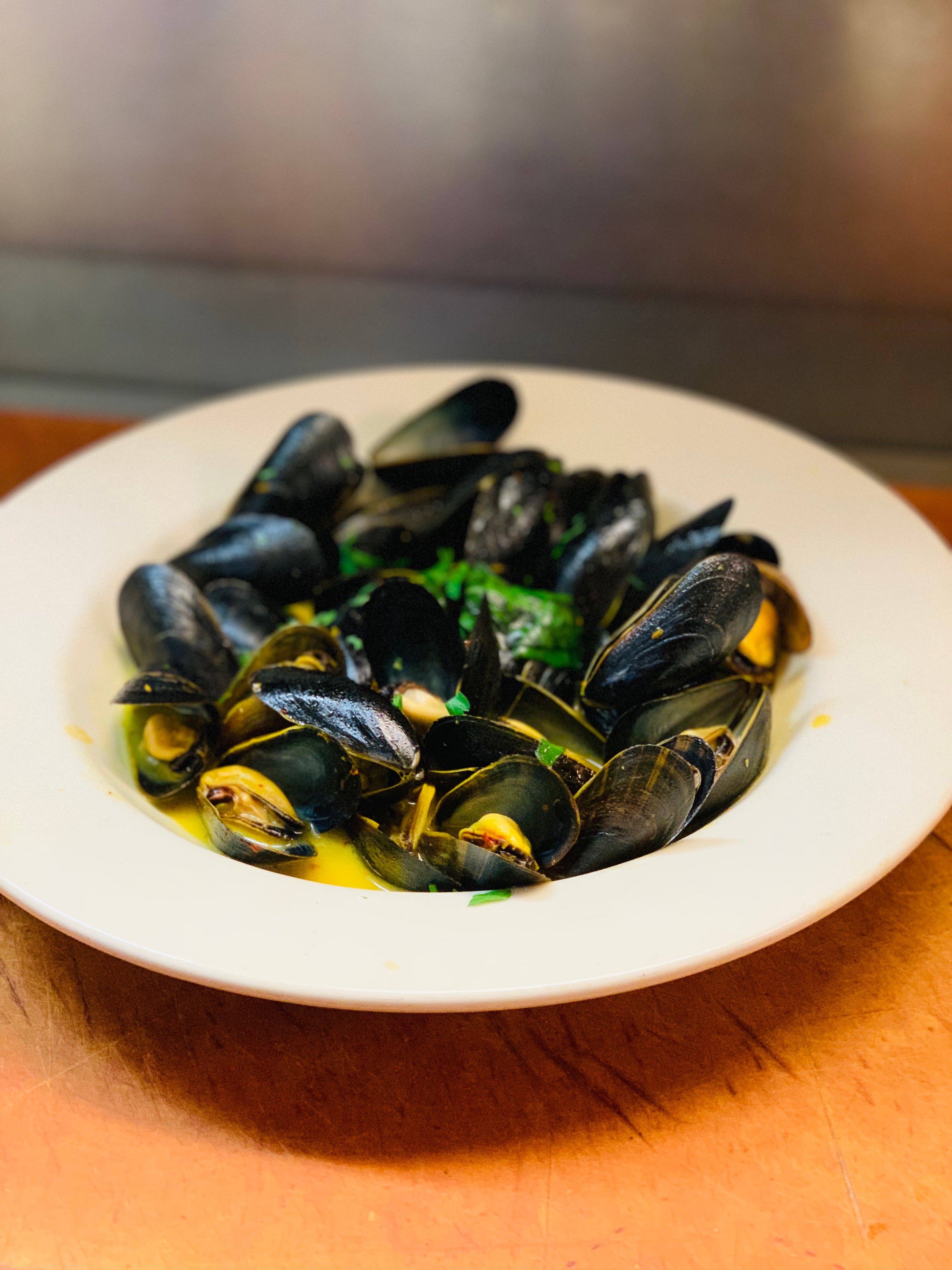Order Mussels Posillipo food online from Polpo Restaurant store, Greenwich on bringmethat.com