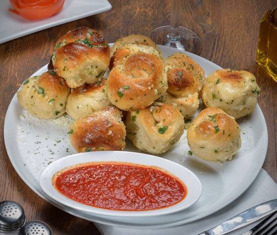 Order Garlic Knots (12 pcs) food online from Whippany Pizza Restaurant & Catering store, Morris County on bringmethat.com