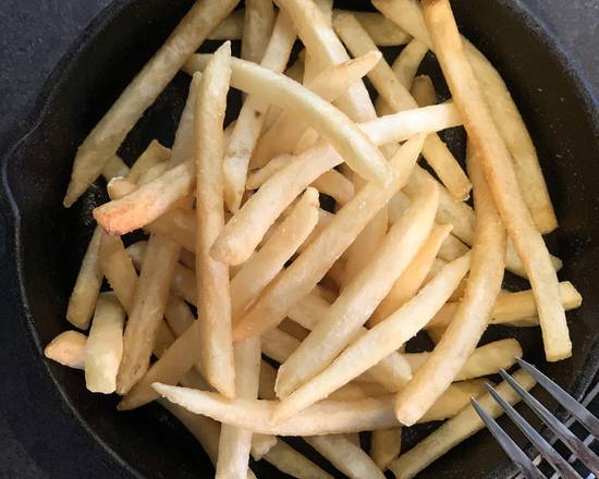 Order Side French Fries food online from GG's Bistro store, Laguna Beach on bringmethat.com