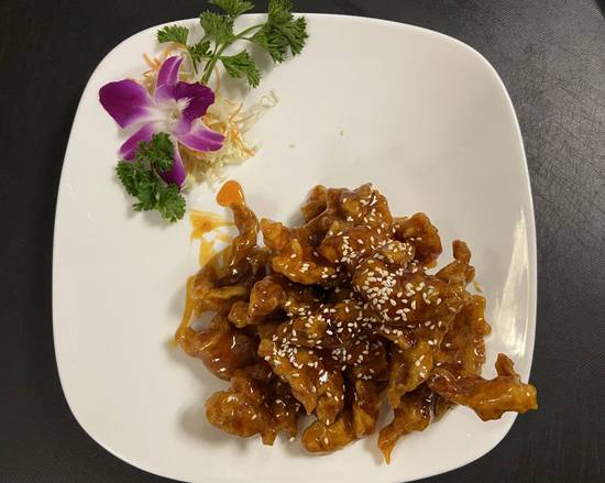 Order Sesame Beef food online from Le Dish Asian Fusion store, Hamilton on bringmethat.com