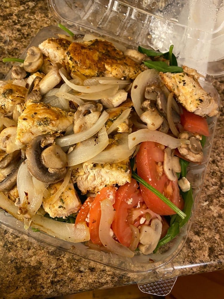 Order 413.  Grilled Chicken Spinach Salad - Salad food online from Pizza Connection store, Quincy on bringmethat.com