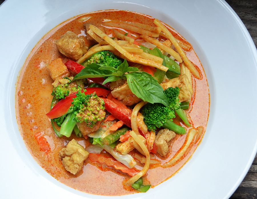 Order Red Curry Tofu food online from Royal Thai store, Washington on bringmethat.com