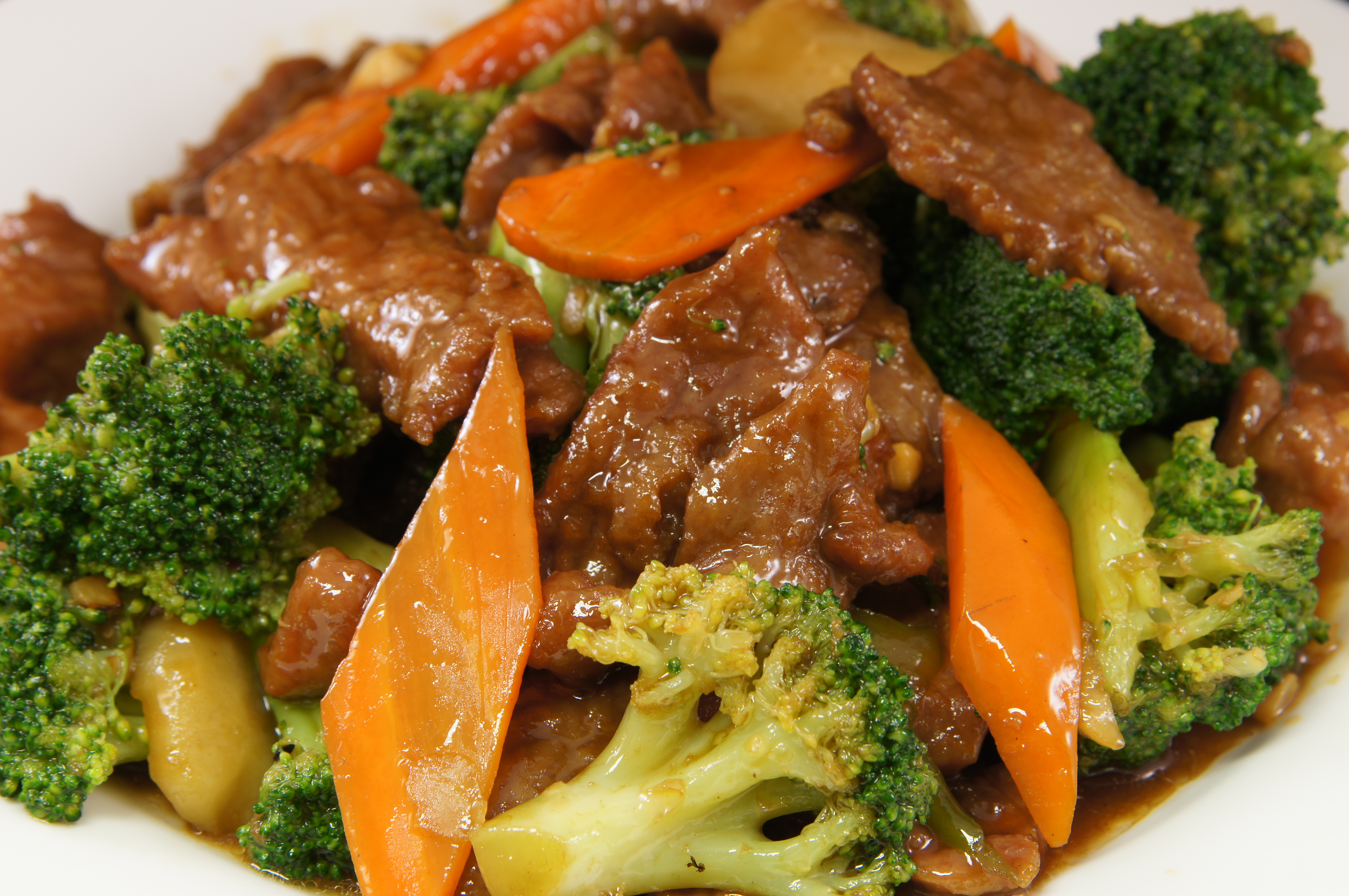 Order B2. Beef with Broccoli food online from Ginger Wok store, Houston on bringmethat.com
