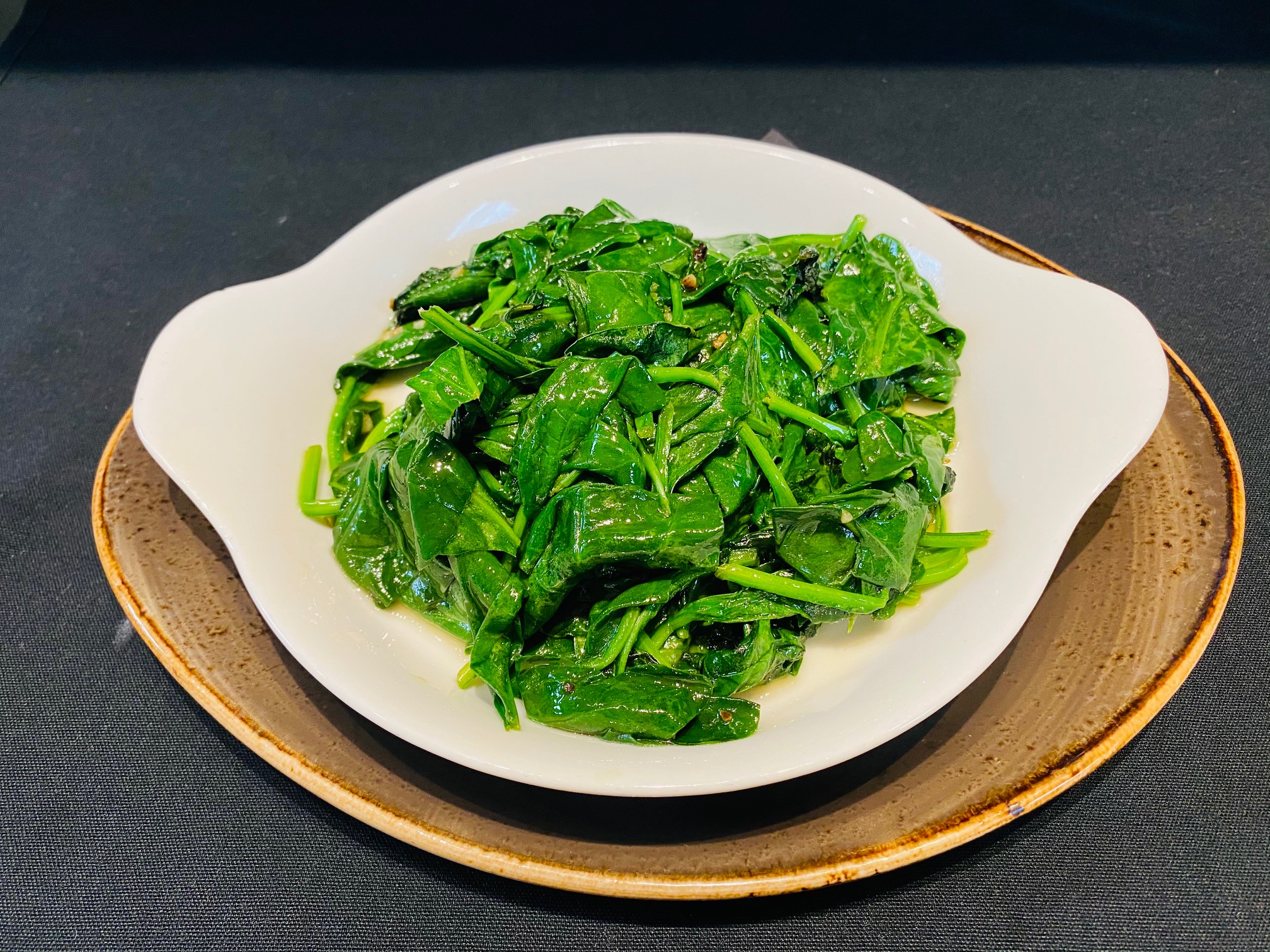Order Sauteed Spinach food online from Winberie Restaurant & Bar store, Summit on bringmethat.com