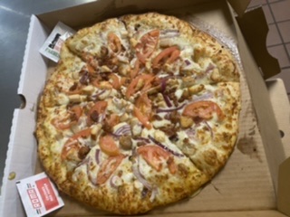 Order Garlic Chicken Pizza food online from Baja Giant Piza store, San Diego on bringmethat.com