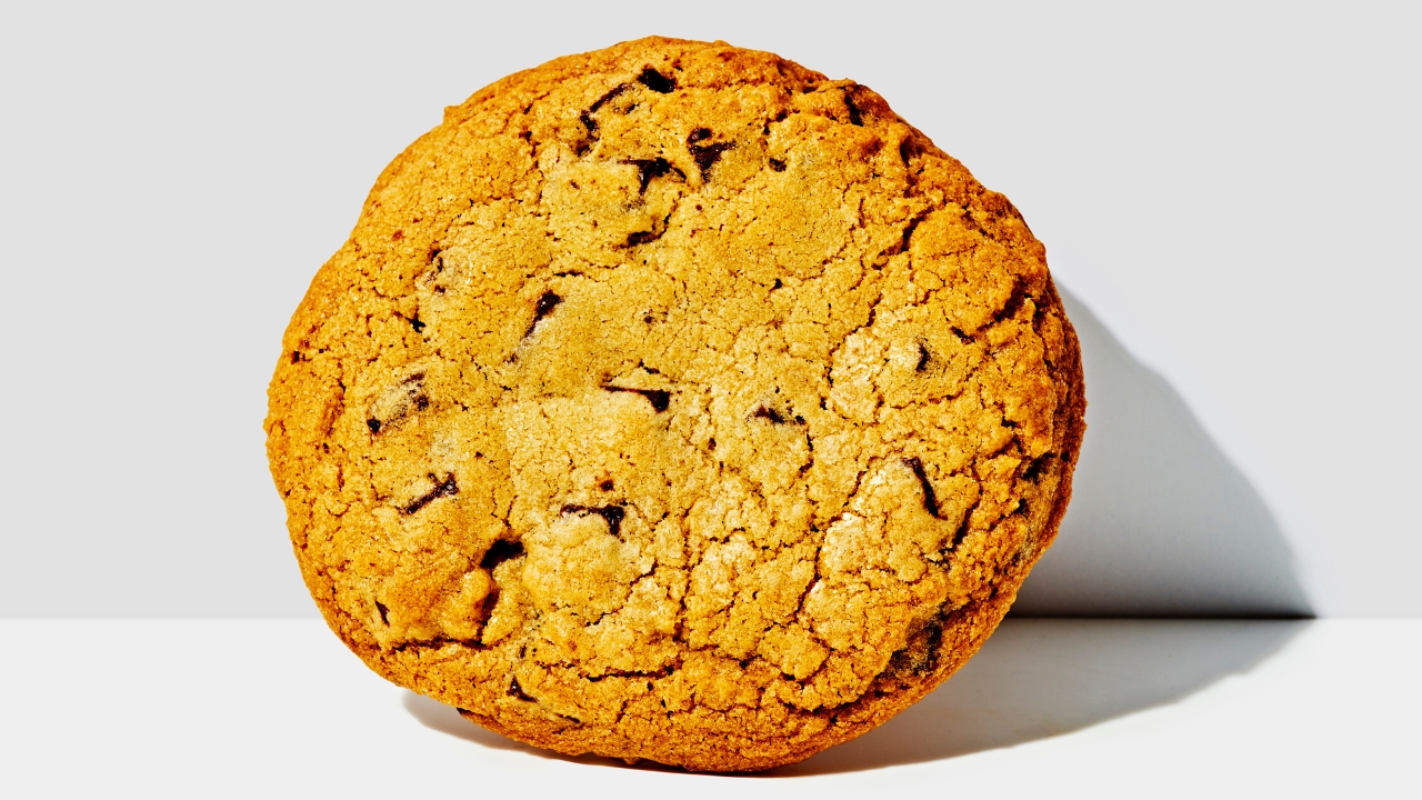 Order Chocolate Chip Cookie food online from Gregorys Coffee store, New York on bringmethat.com
