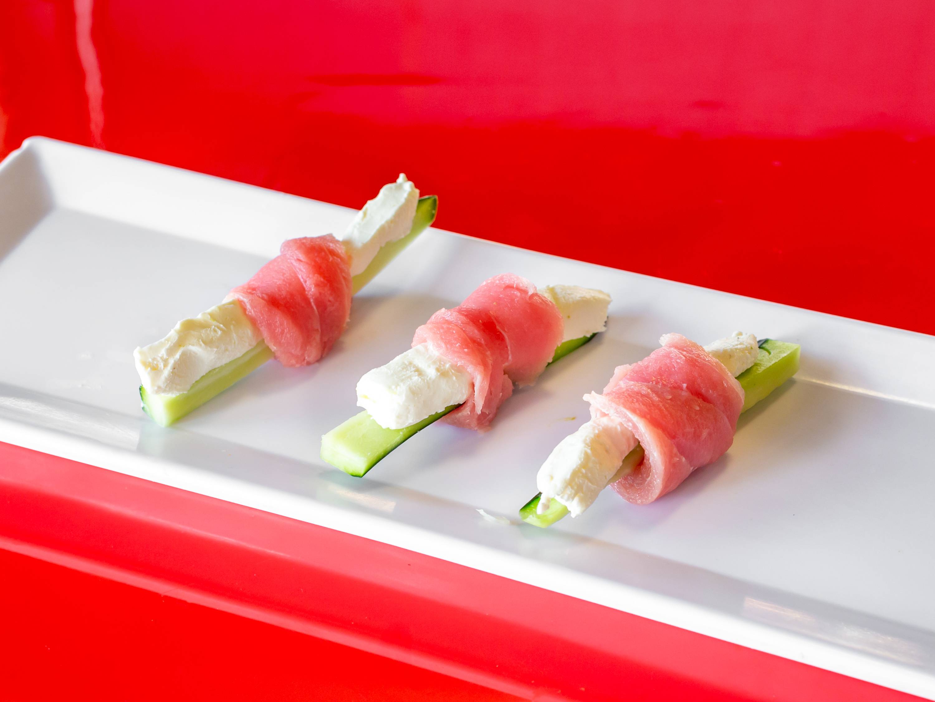 Order Tuna Wraps food online from Lucky Sushi Bar store, Edinburg on bringmethat.com