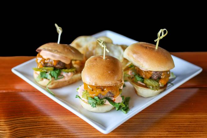 Order LA Sliders  food online from Tommy Tavern + Tap store, Parsippany on bringmethat.com