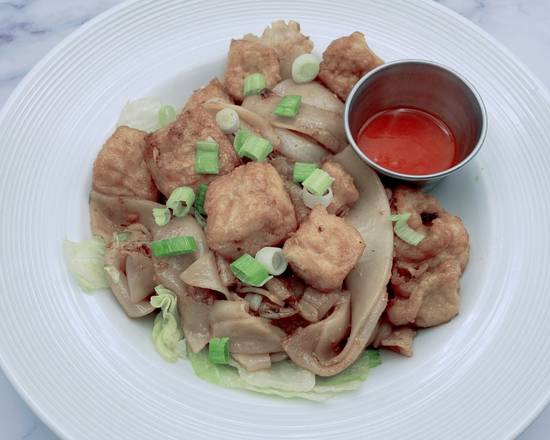 Order Vegan Thai Garlic Noodle (No Egg) food online from Thai Curry store, Arlington on bringmethat.com