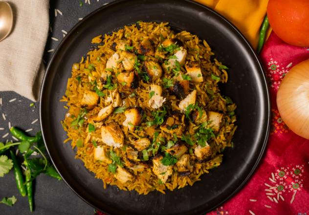 Order Chicken Pulav food online from EggHolic store, Irving on bringmethat.com