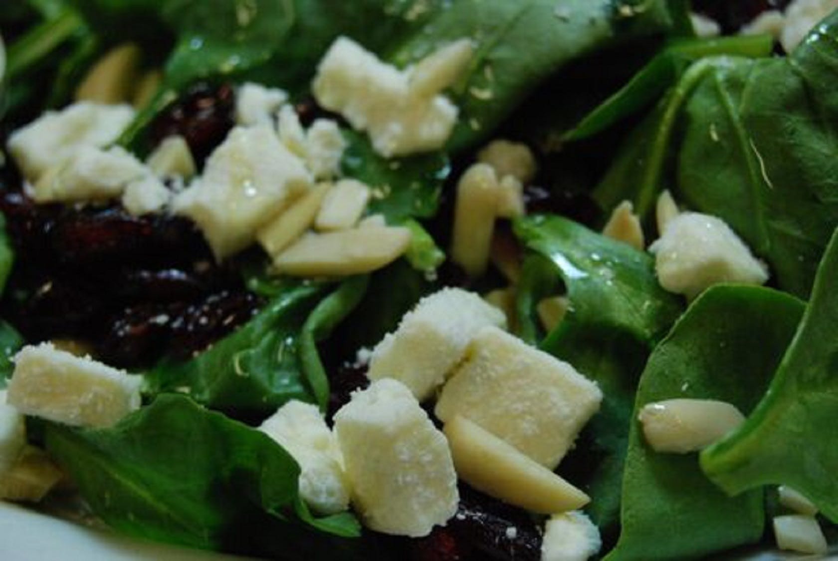 Order Spinach Salad - Salad food online from Stefano's Pizza store, Novato on bringmethat.com