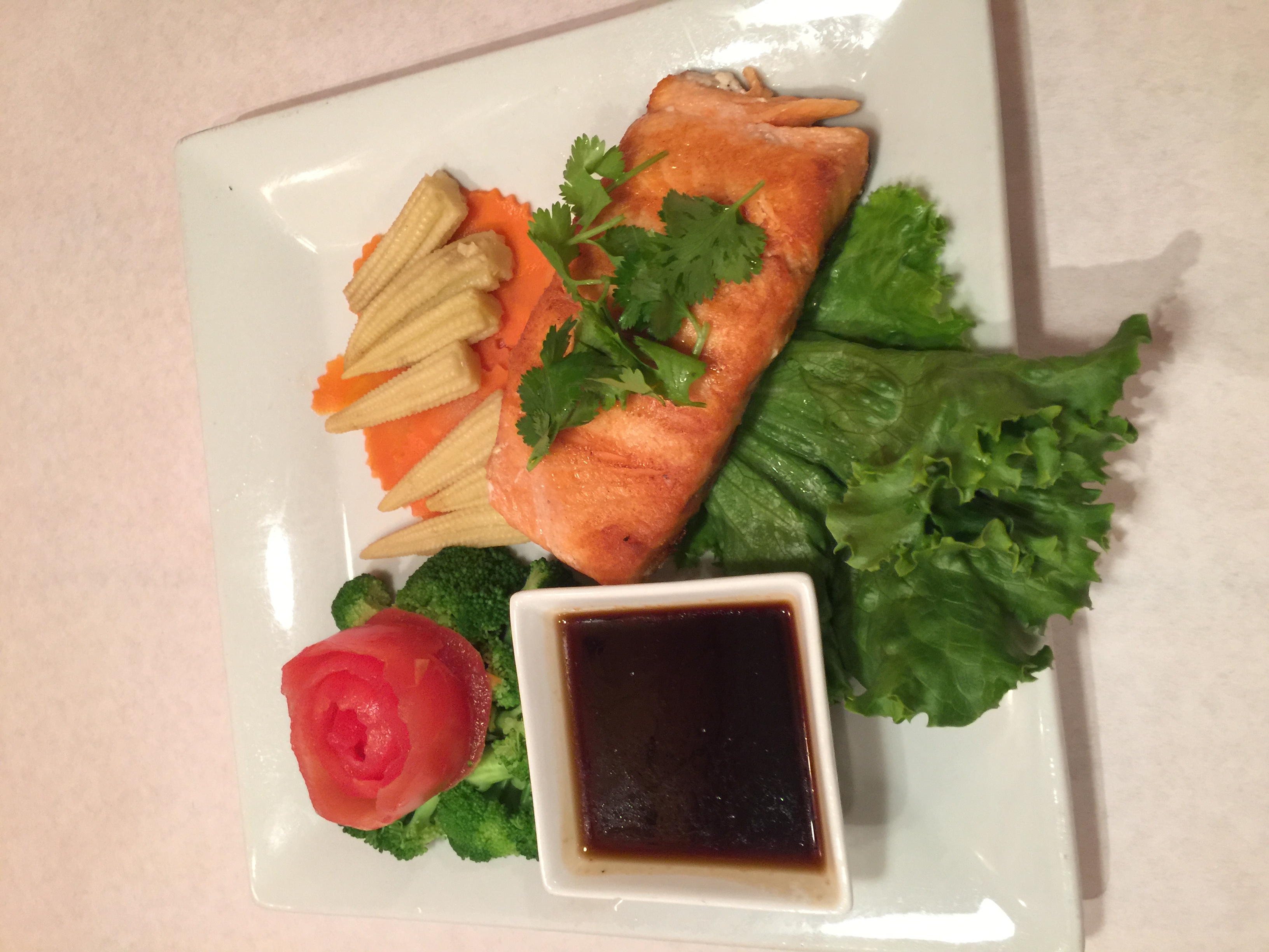Order Grilled Salmon food online from Mama Thai store, Oak Park on bringmethat.com
