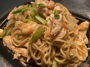 Order Pancit Canton food online from Dai Trang Bistro store, West Chester on bringmethat.com