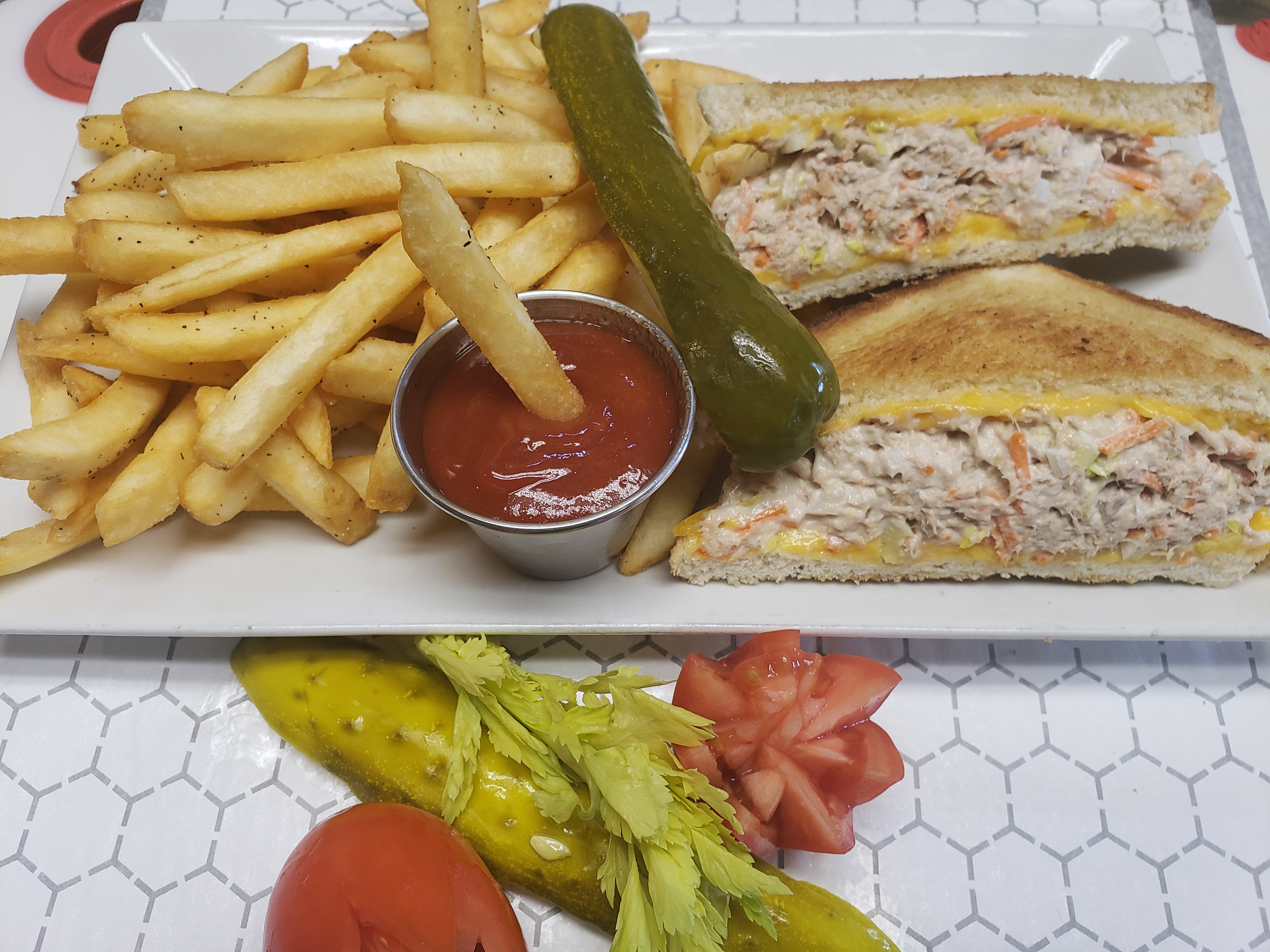 Order Tuna Melt the lux food online from Don Chile Mexican Grill-Southern Blvd store, Bronx on bringmethat.com