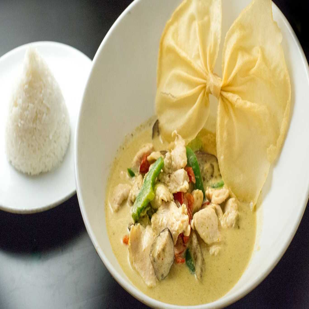 Order Green Curry Lunch Special food online from At Nine Restaurant & Bar store, New York on bringmethat.com