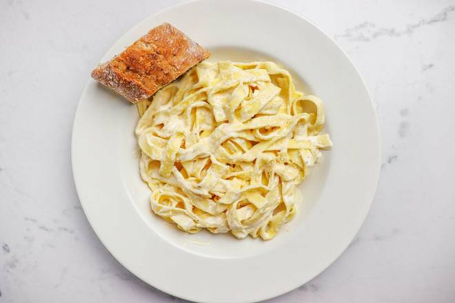 Order Fettuccine Alfredo Pasta food online from Buona Restaurant and Catering store, Rosemont on bringmethat.com