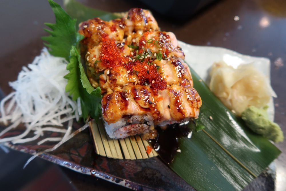 Order Hot Mama Special Roll food online from Naked Fish Japanese Restaurant store, Chino Hills on bringmethat.com