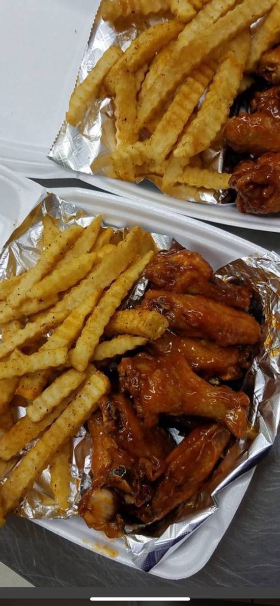 Order  Wings/Fries food online from Good EATS store, Jackson on bringmethat.com