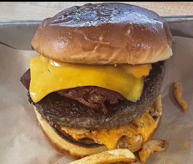 Order kid Cheese Burger food online from Prime Bbq Smokehouse store, Monroe on bringmethat.com