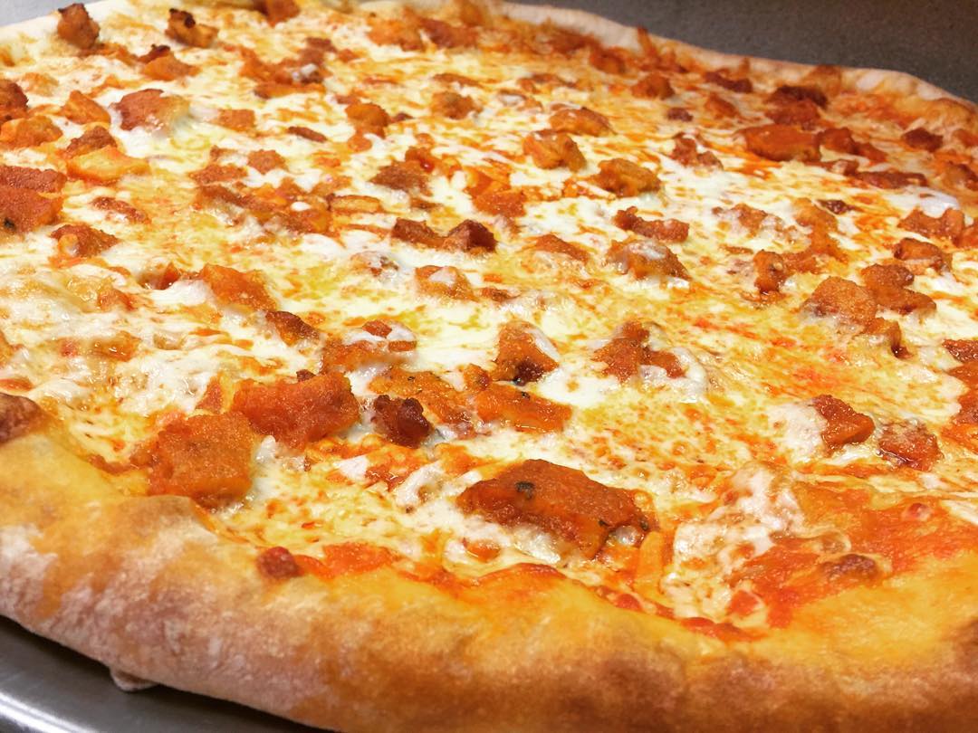Order 16" Buffalo Chicken Pizza food online from Luigis Pizza store, Roxbury Township on bringmethat.com