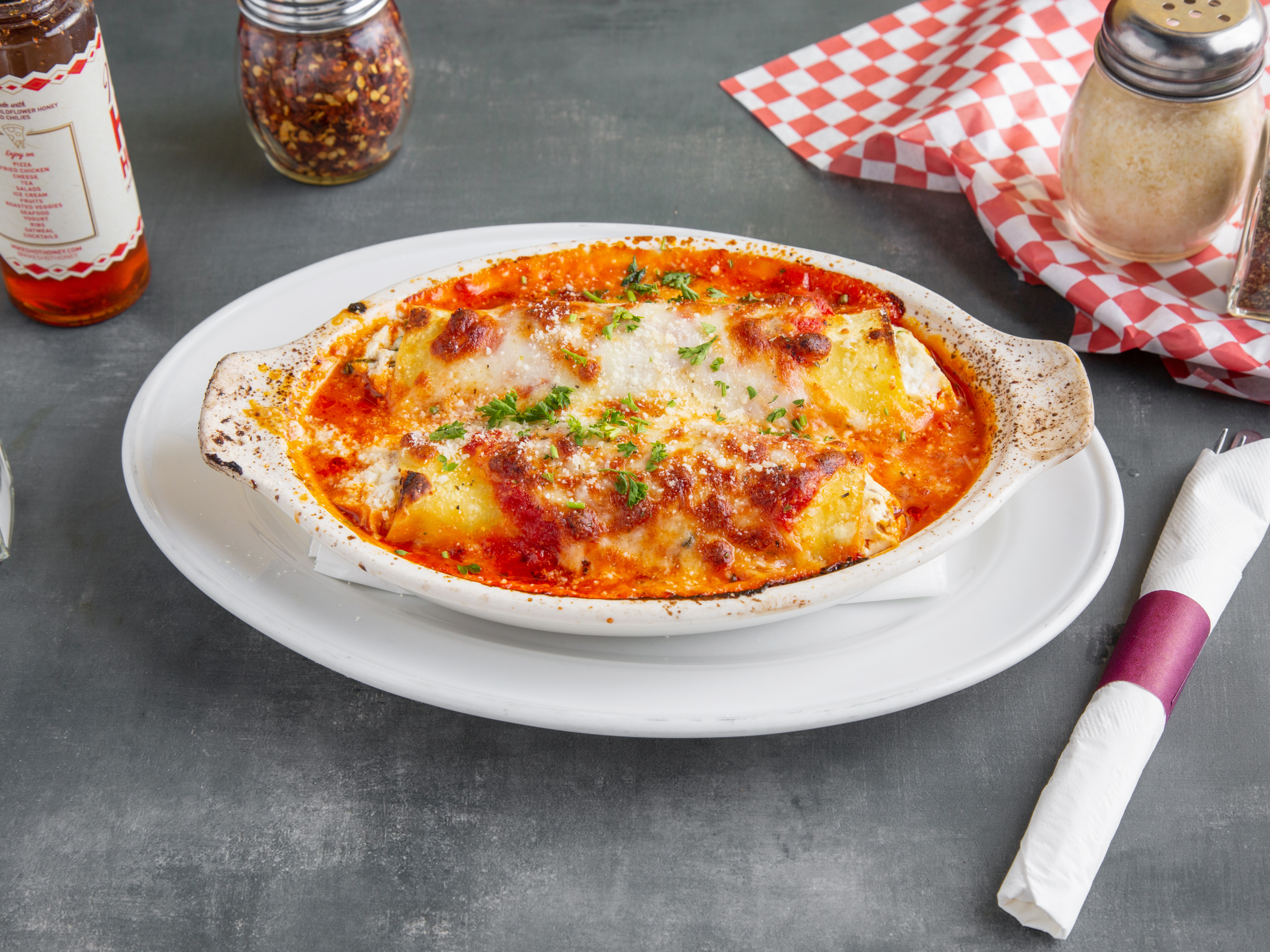 Order Cannelloni  food online from Brooklyn's Best Pizza & Pasta store, Las Vegas on bringmethat.com
