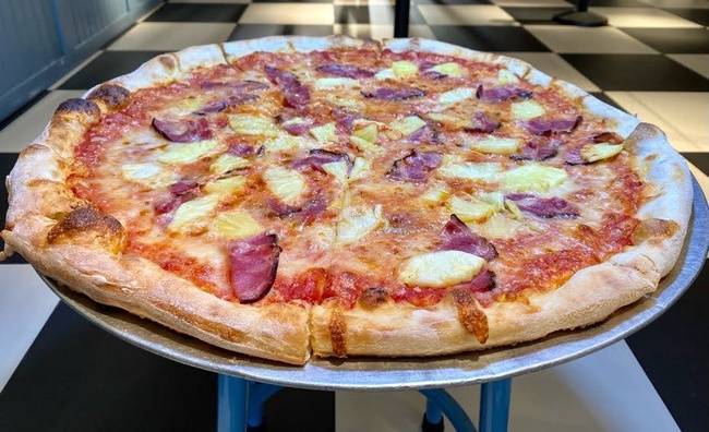 Order 20" Hawaiian Pizza food online from PizzaCake store, Paradise on bringmethat.com