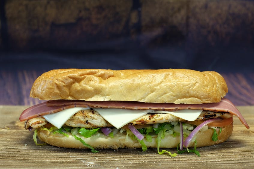Order Grilled Chicken BLT Sub - Sub food online from Oscar's Pizza store, Colonie on bringmethat.com
