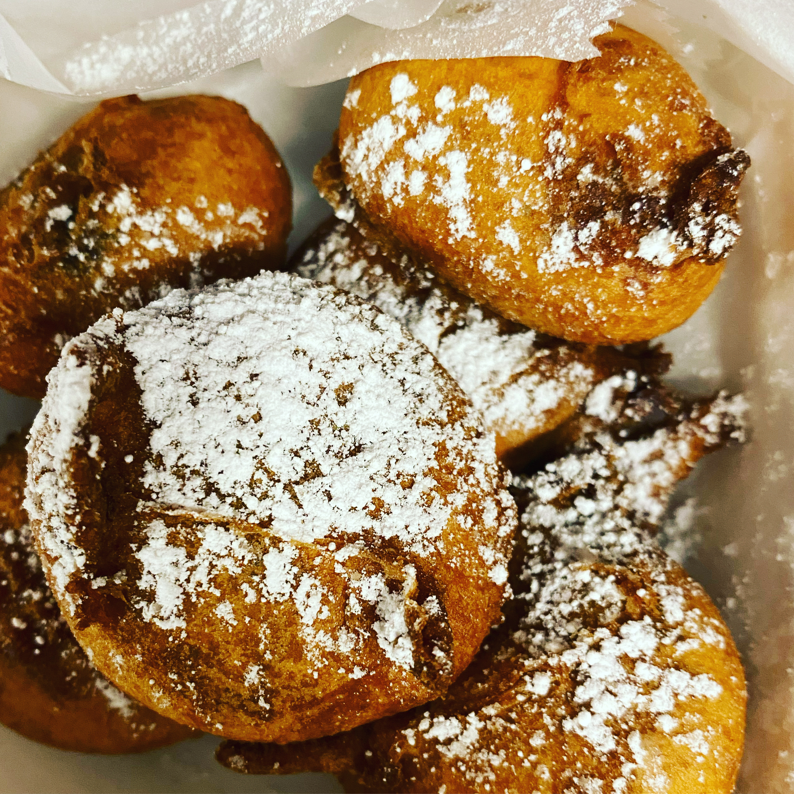 Order Deep Fried Oreos food online from The Wrap Shack On The Square store, Philadelphia on bringmethat.com