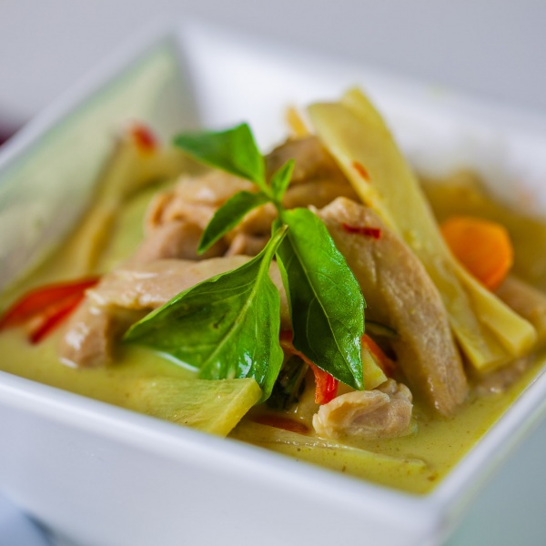 Order 32. Green Curry food online from Top Thai Cuisine store, Reseda on bringmethat.com