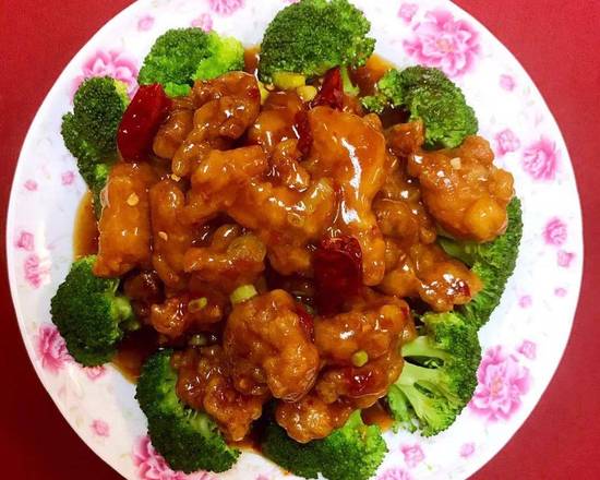Order General Tso's Chicken food online from Hong Kong Restaurant store, Columbus on bringmethat.com