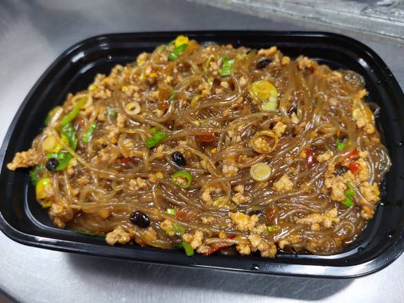 Order sauteed vermicelli w minced pork蚂蚁上树 food online from Our Zone store, Brighton on bringmethat.com