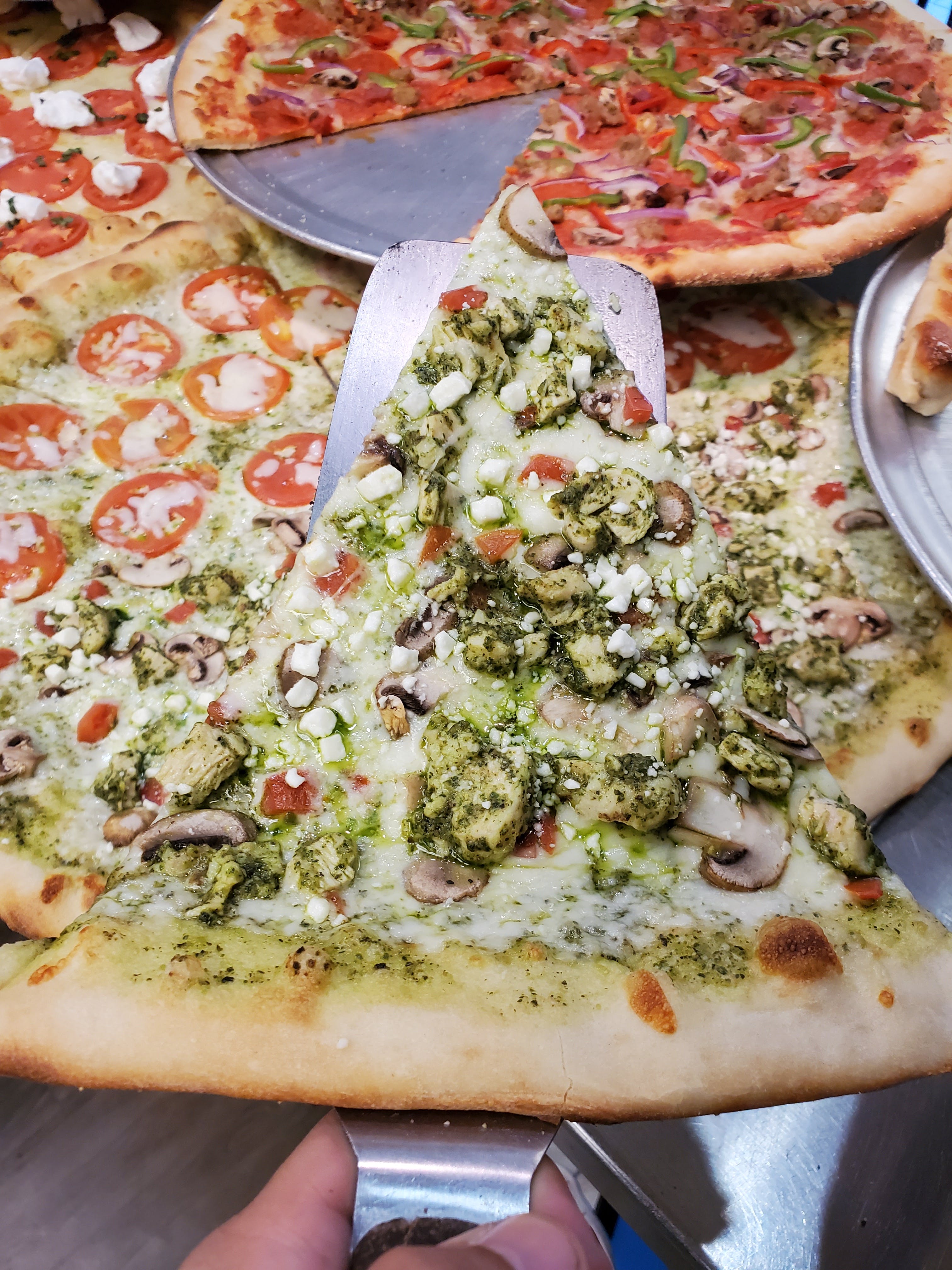 Order Pesto Chicken Pizza - 16" food online from Slices On Mill store, Tempe on bringmethat.com