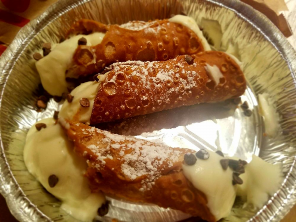 Order Fresh-Filled Mini Cannoli food online from Planet Pizza store, White Plains on bringmethat.com